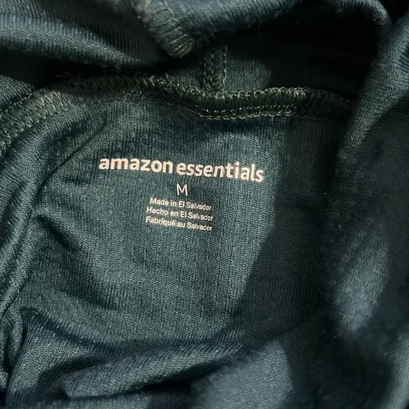 Amazon Essentials Men's Performance Soft Tech Roll Neck Long-Sleeve Shirt- M - Picture 12 of 12